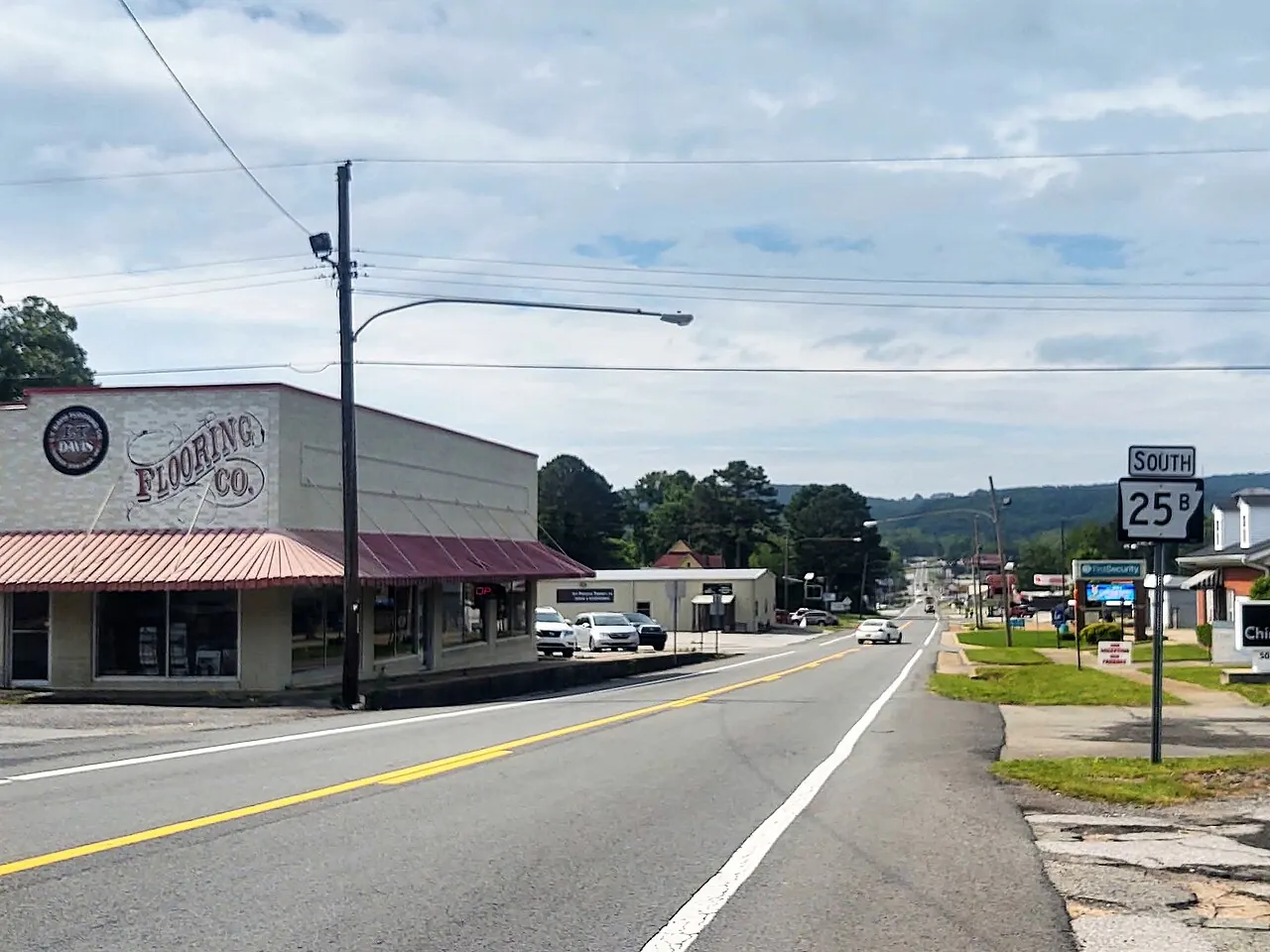 Heber Springs – Heber Springs, Arkansas: Arkansas Highway 25B in Heber Springs, Arkansas