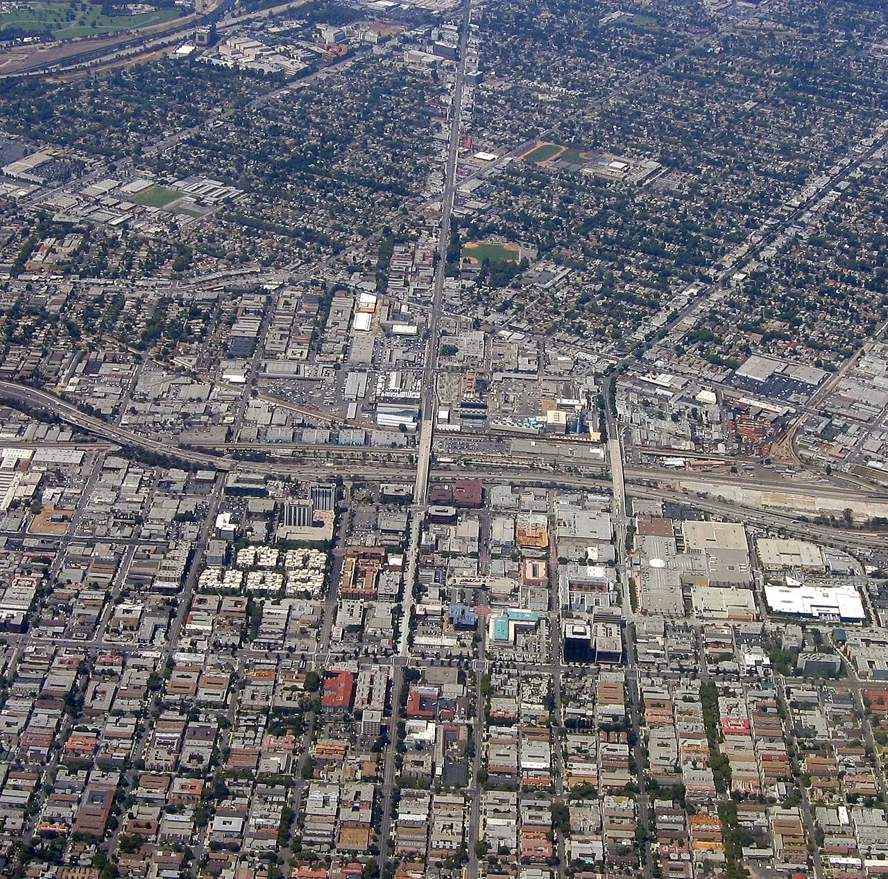 Burbank – Burbank, California: Downtown Burbank, California