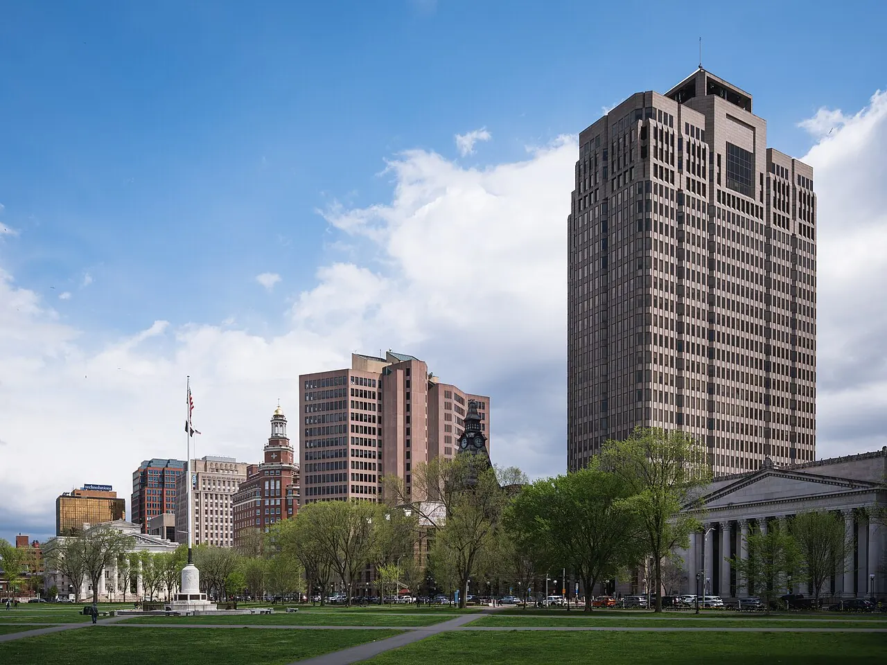 New Haven – New Haven, Connecticut: New Haven skyline from the New Haven Green, Connecticut