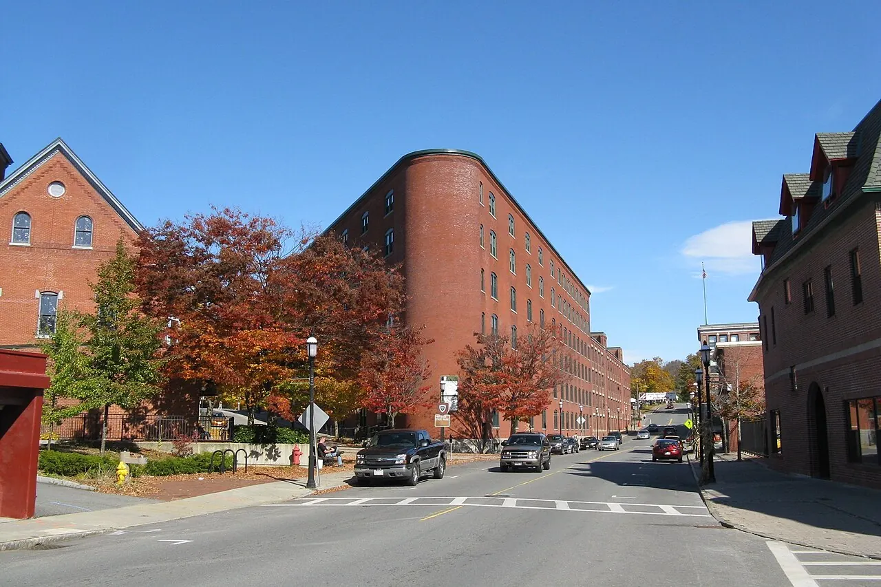 Gardner – Gardner, Massachusetts: Central Street at Heywood Place, Gardner MA