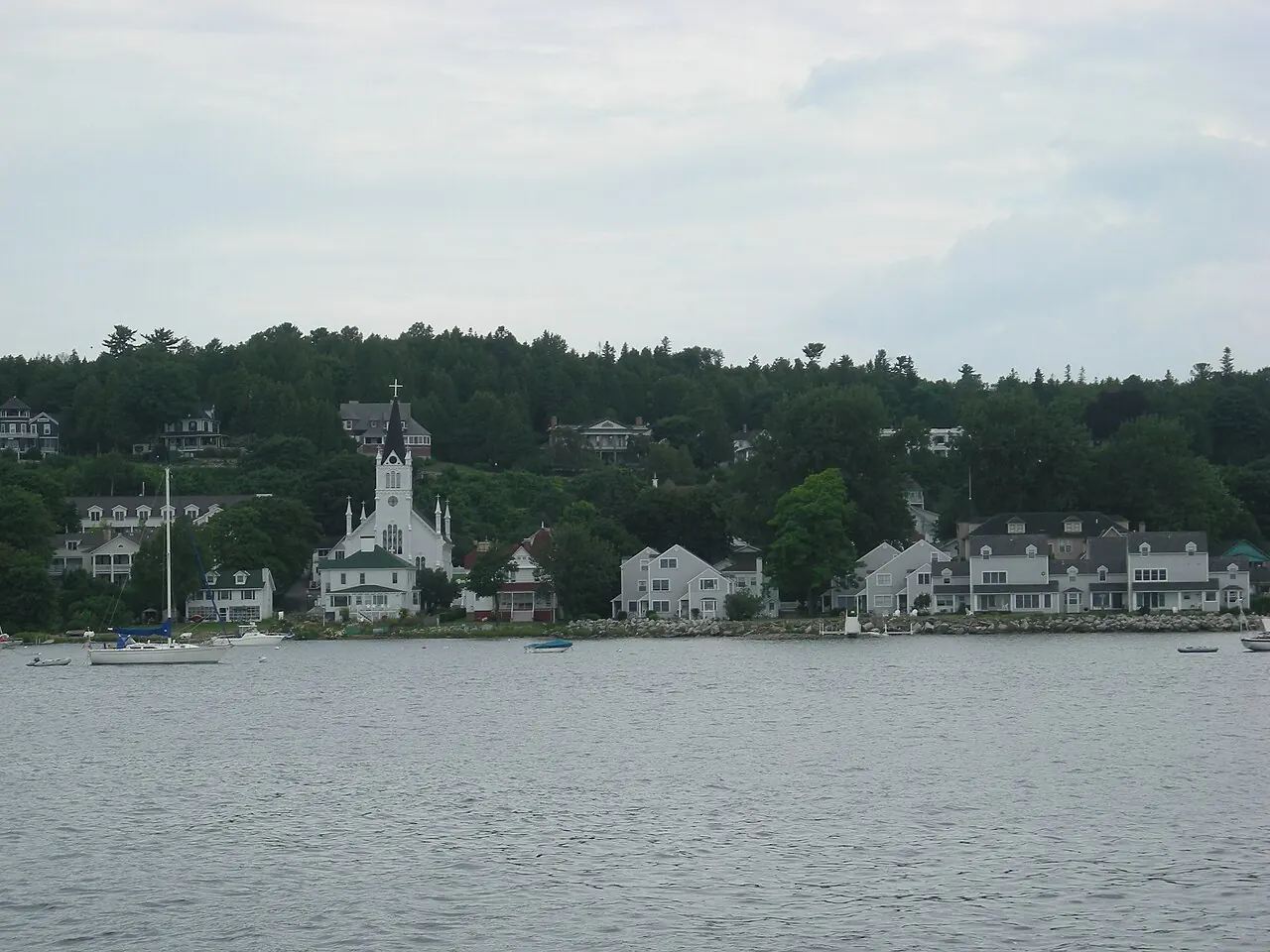 Mackinac Island – Mackinac Island, Michigan: Mackinac Island 02 (downtown from harbor)