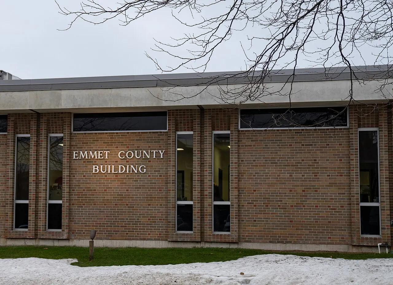 Petoskey – Petoskey, Michigan: Emmet County Building - Downtown Petoskey - Michigan