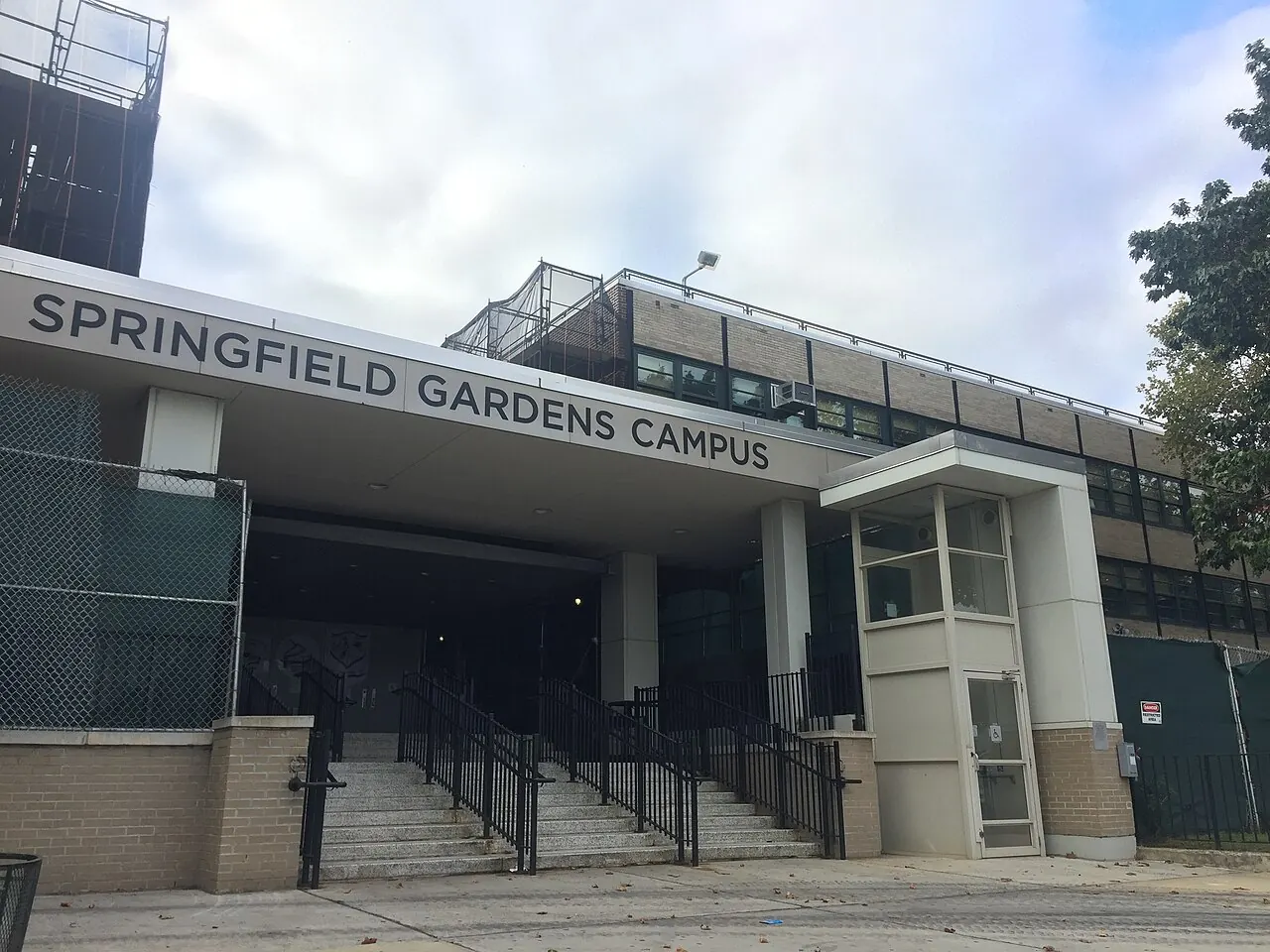 Springfield Gardens – Springfield Gardens, New York: Springfield Gardens High School