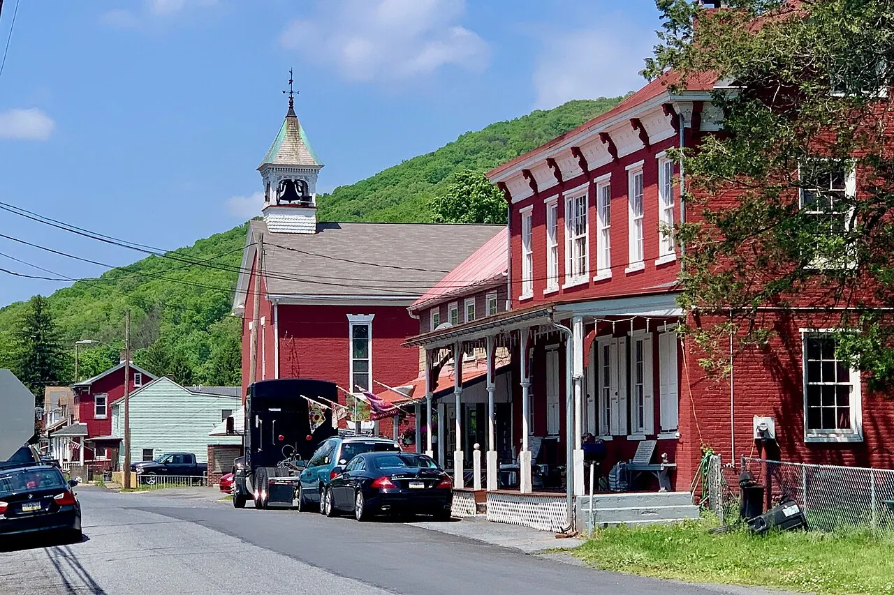 Port Clinton – Port Clinton, Pennsylvania: Penn Street, Port Clinton, PA - looking north