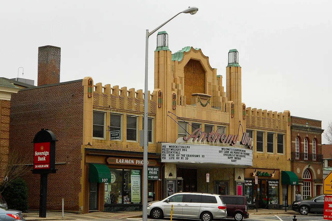 Wayne – Wayne, Pennsylvania: Wayne Theater from SW Wayne PA