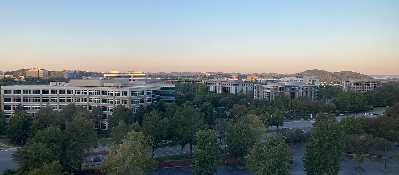 Franklin – Franklin, Tennessee: Franklin, Tennessee, skyline at dawn