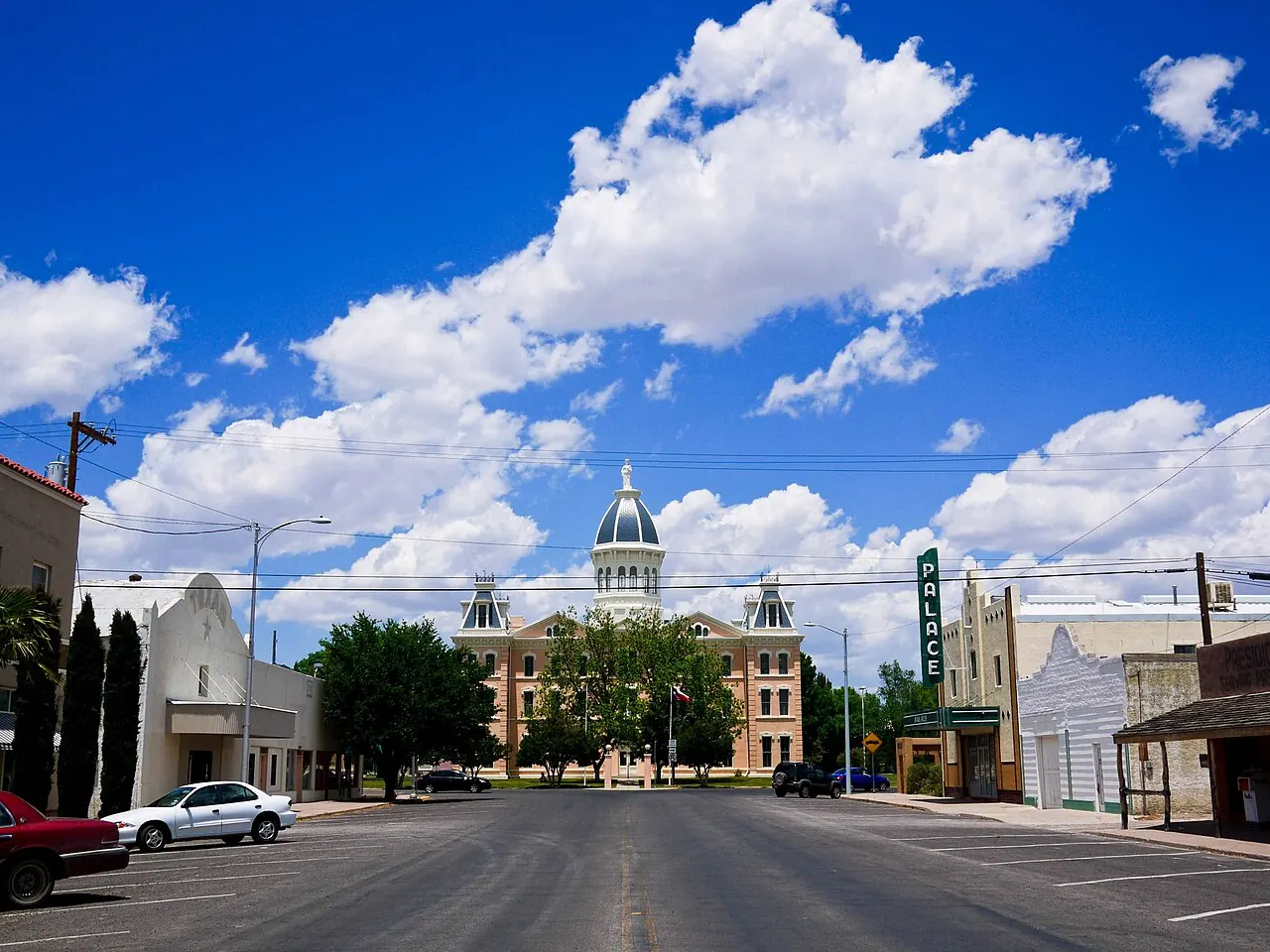 Marfa – Marfa, Texas: Marfa TX - courthouse downtown