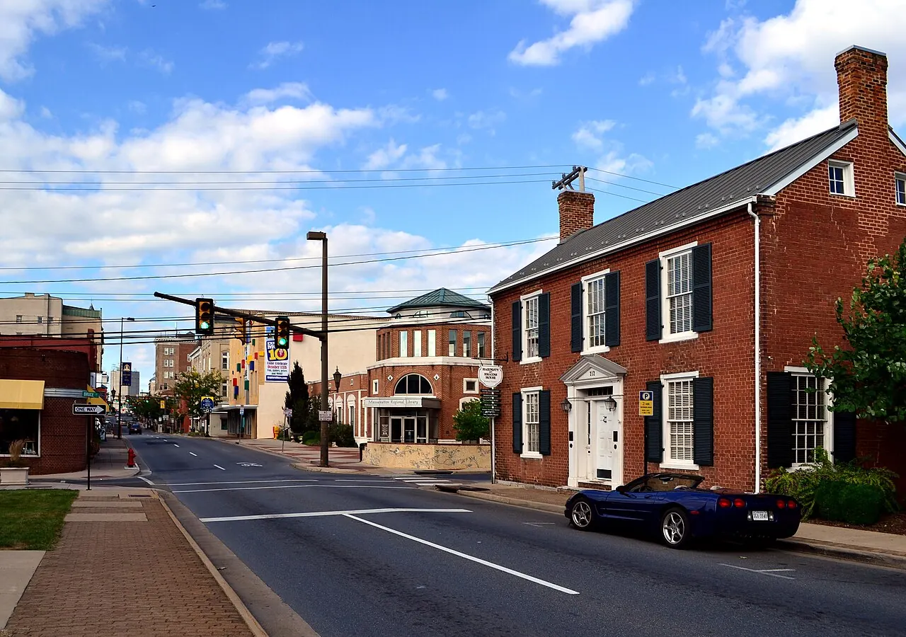 James Madison University, Harrisonburg – Harrisonburg, Virginia: Harrisonburg VA Historic District Bruce and Main St