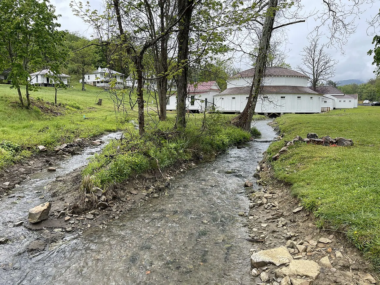 Warm Springs – Warm Springs, Virginia: Warm Springs Pools-5
