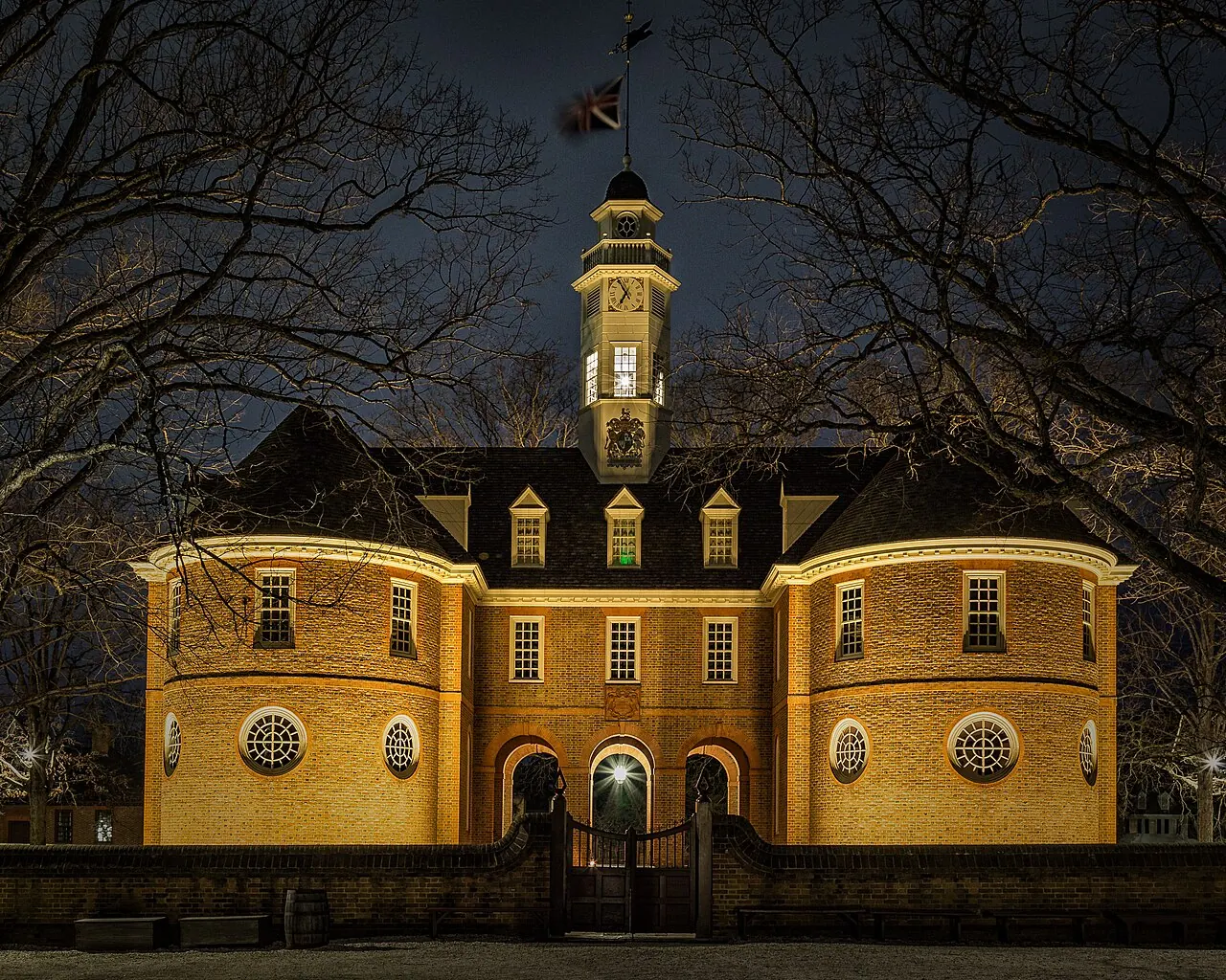 Williamsburg – Williamsburg, Virginia: Colonial Williamsburg at Night
