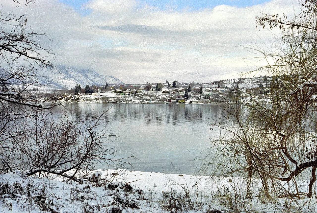 Manson – Manson, Washington: Village of Manson Washington from Wapato Point