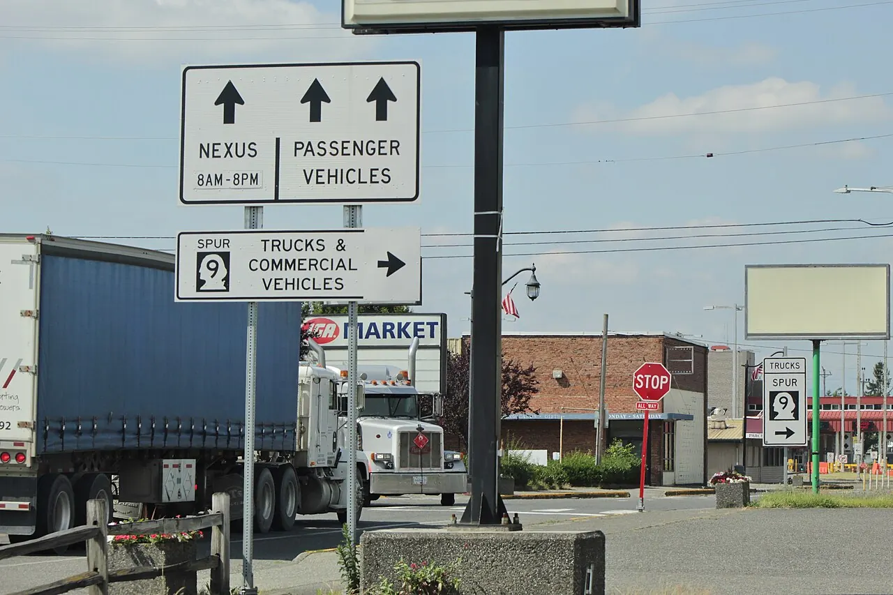 Sumas – Sumas, Washington: SR 9 at spur route in Sumas, WA