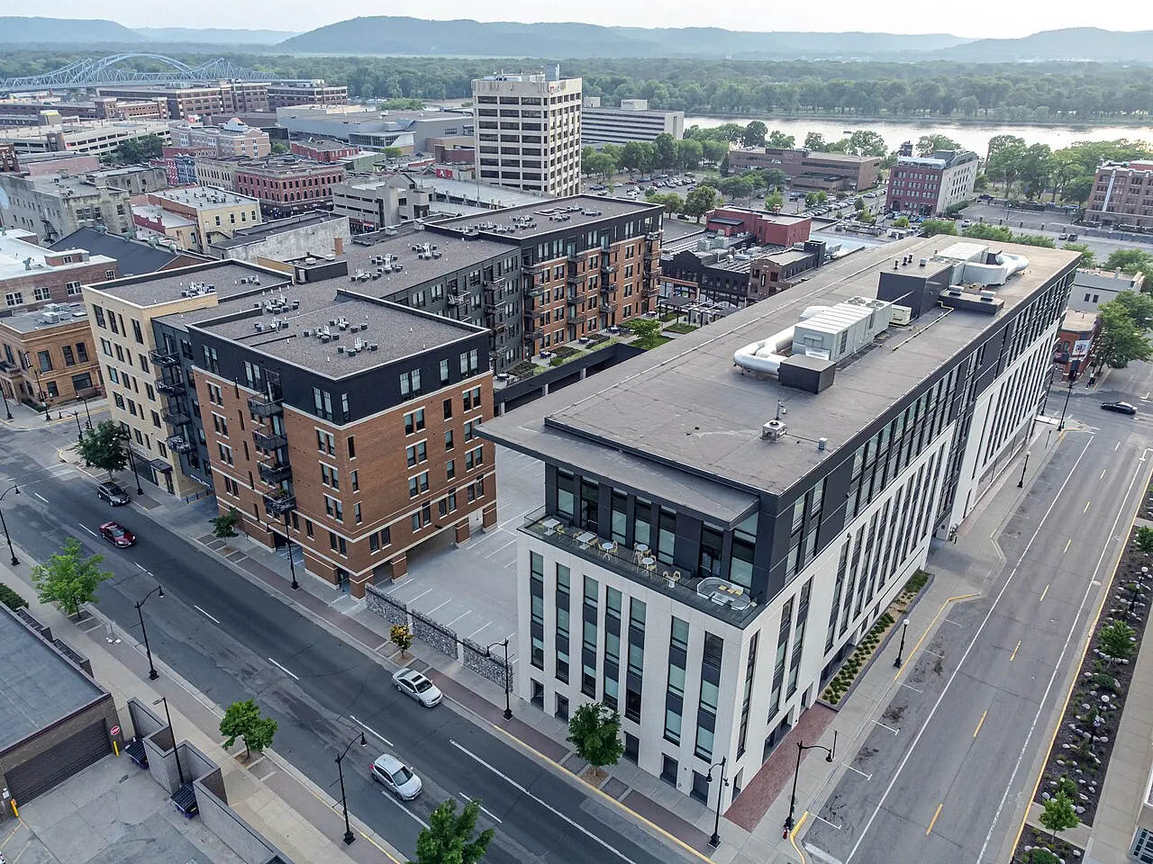 La Crosse – La Crosse, Wisconsin: Bell Square Downtown La Crosse, Wisconsin