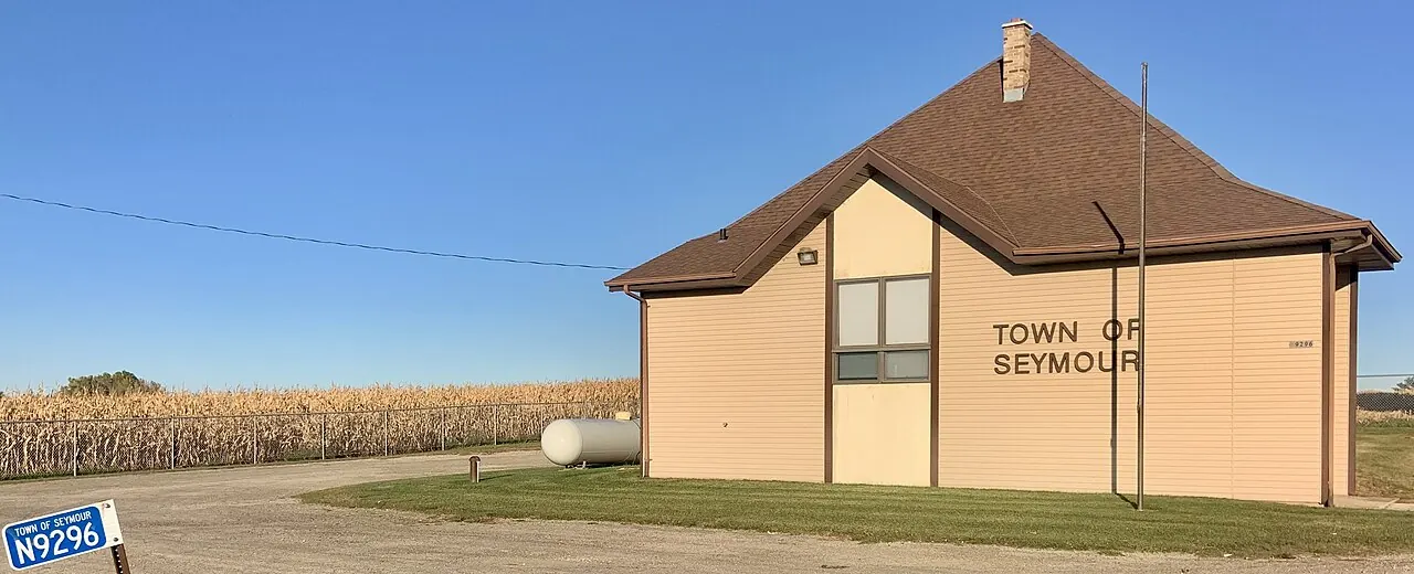Seymour – Seymour, Wisconsin: Seymour Town Hall in Outagamie County, Wisconsin
