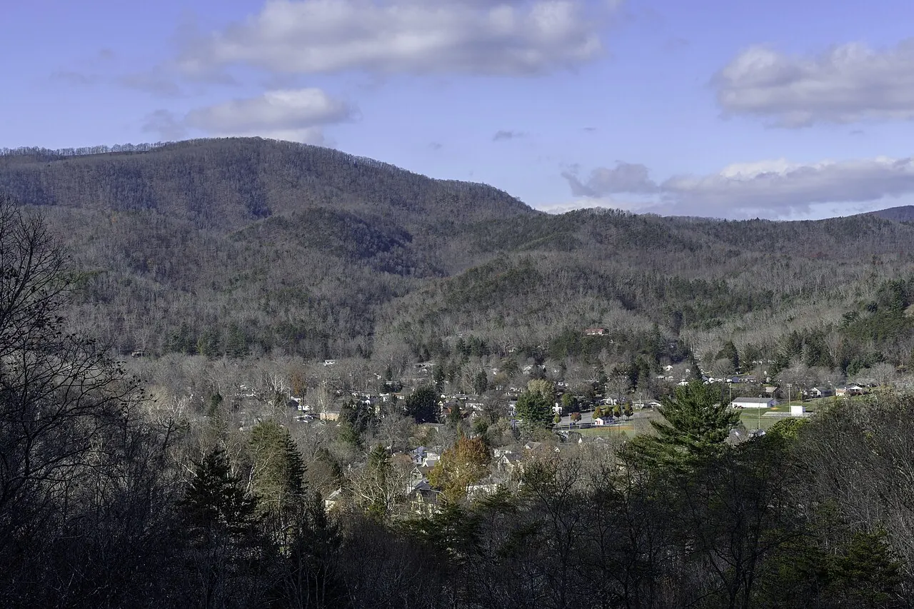 White Sulphur Springs – White Sulphur Springs, West Virginia: White Sulphur Springs Valley WV 1 LR
