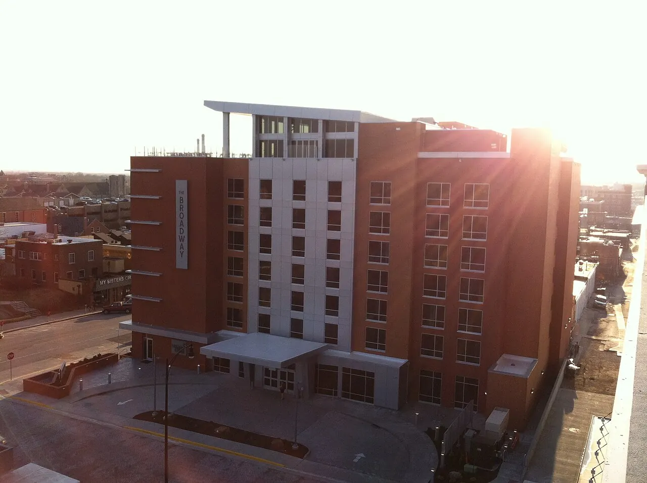 The Broadway Hotel in Columbia