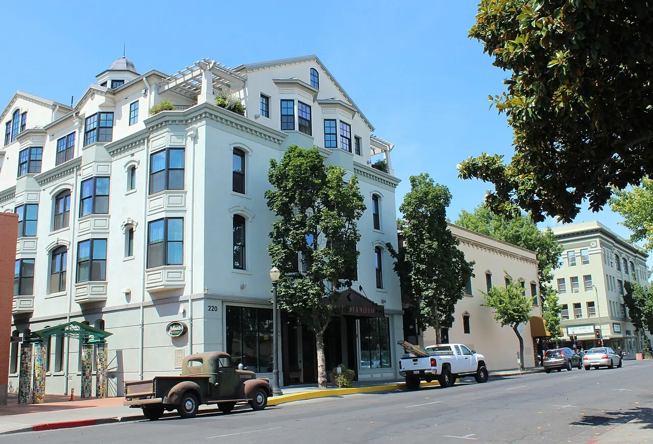 Hotel Diamond in Chico