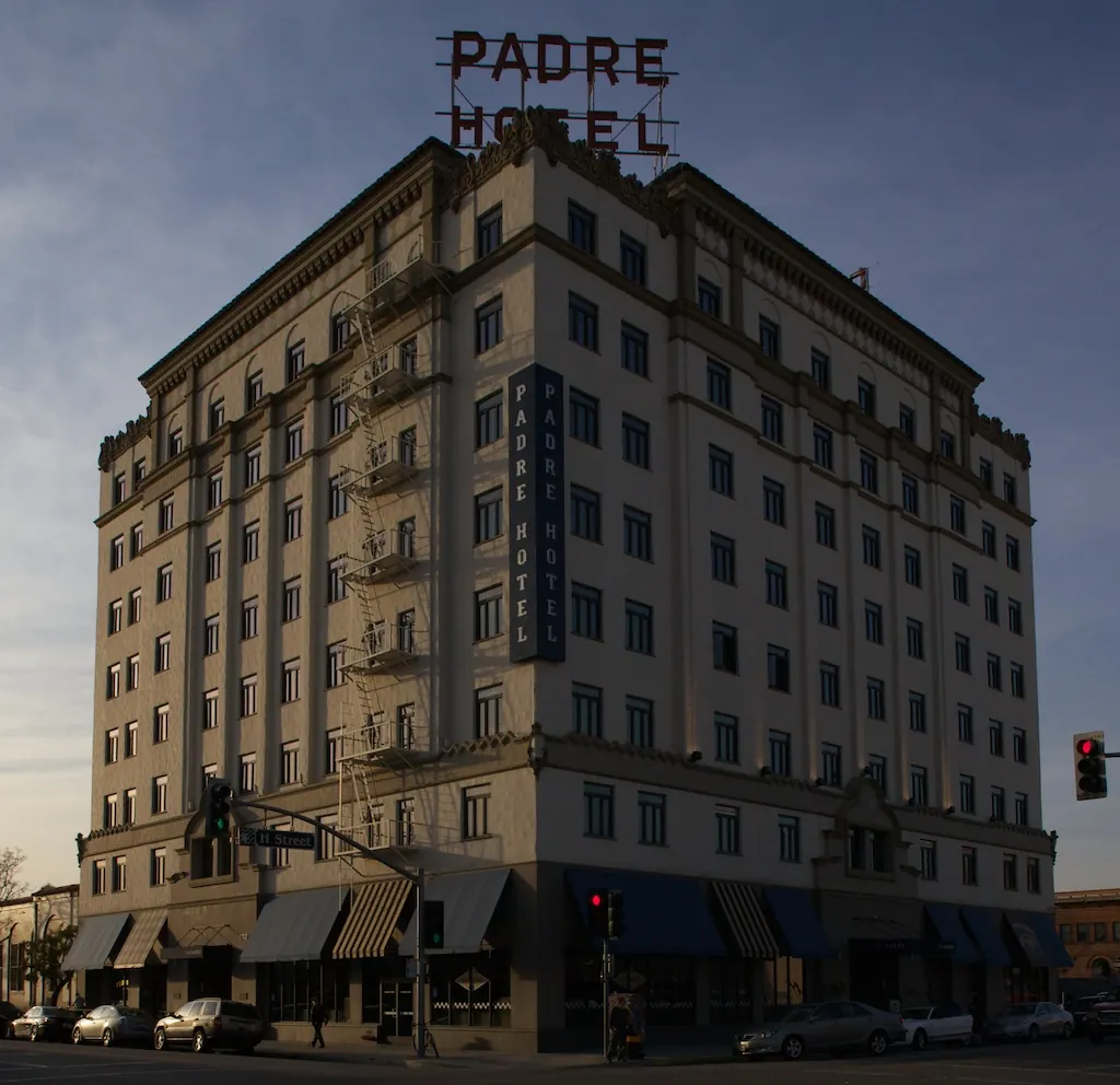 The Padre Hotel in Bakersfield