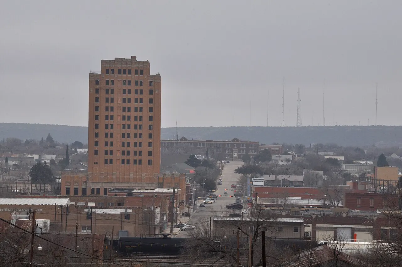 Hotel Settles in Big Spring