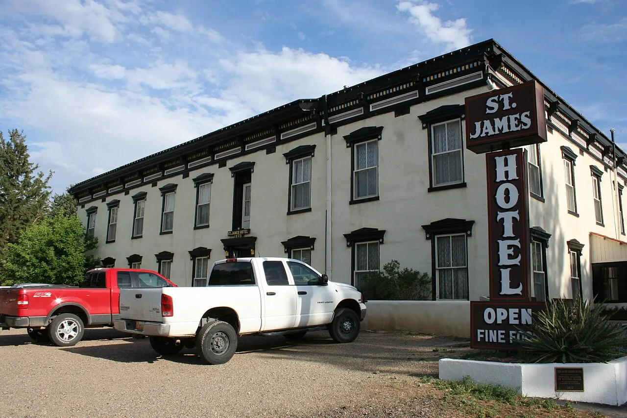 St. James Hotel in Cimarron
